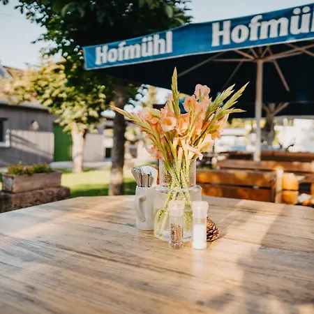 Hirschenwirt Hotel 3*